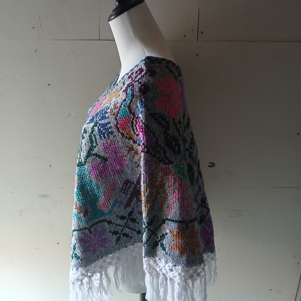 Colorful Floral Knit Poncho with Fringe ( Hang ) - Picture 5 of 6